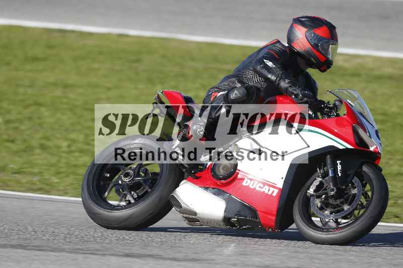 /Archiv-2025/02 28.-31.01.2025 Moto Center Thun Jerez/gruen-green/92